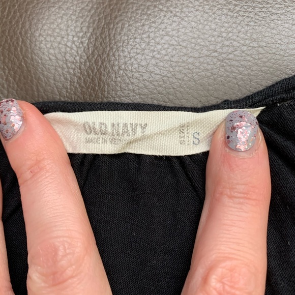 Black Embellished Sleeveless Tank Top - Picture 2 of 3